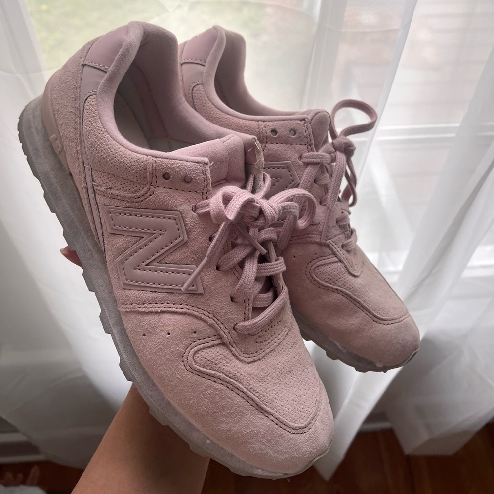 New Balance Women's Pink Sneakers